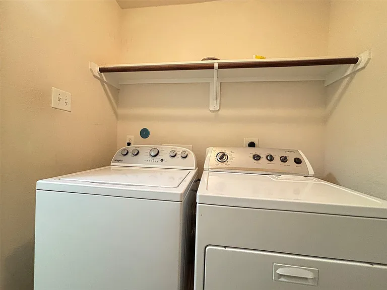 2803 Mustang Hill Ln — Photo 6