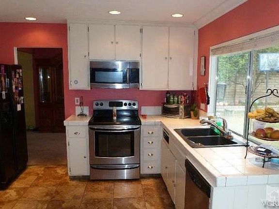 5th image of 1340 Sheffield Pl