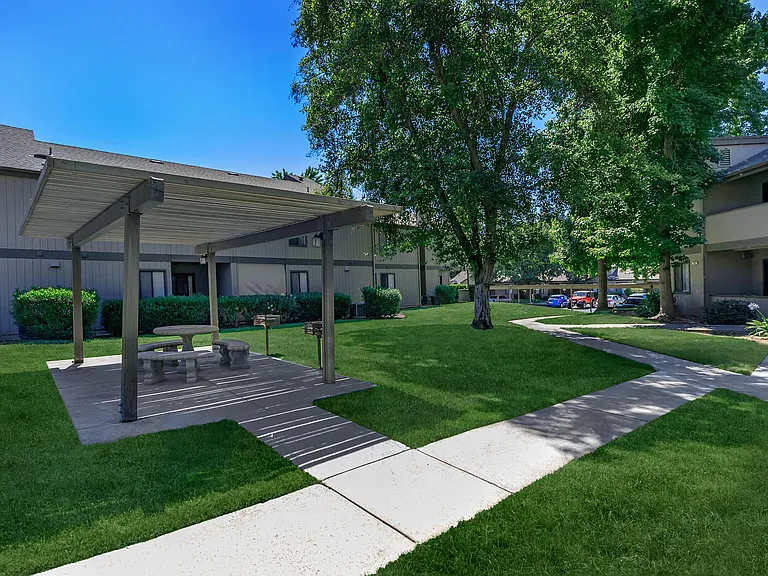 North Creek Apartment Homes — Photo 17