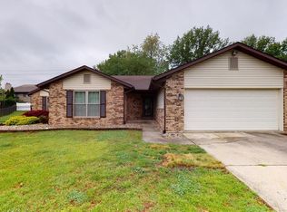 1201 Pepperidge Dr, O'Fallon, IL 62269