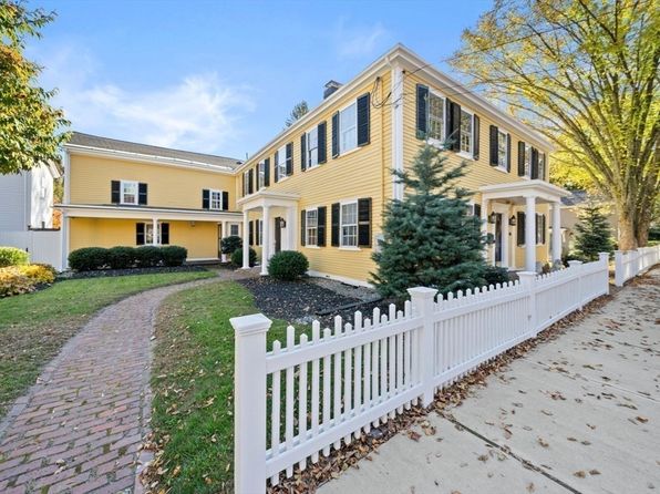 46 Church St, Dedham, MA 02026