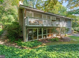8011 Glenmore Spring Rd, Bethesda, MD 20817