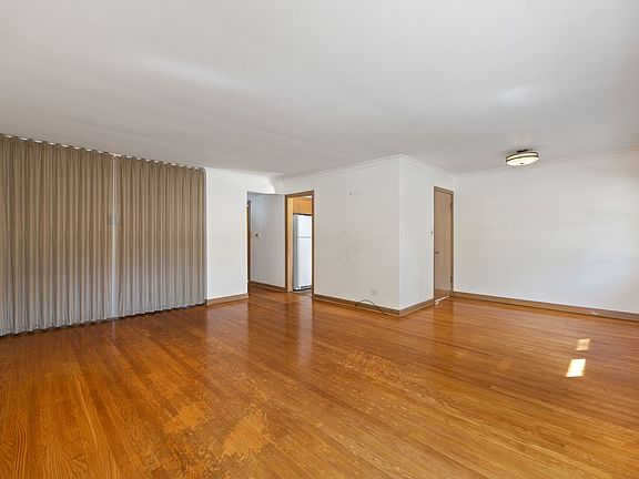 3rd image of 117 S Belmont Ave