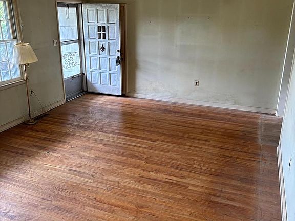 3rd image of 2406 Marleton Dr