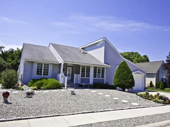 8 Newport Dr, Cape May, NJ 08204