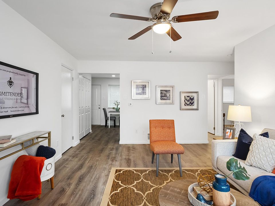 3895 Brittany Cir C, Bridgeton, MO 63044 Zillow