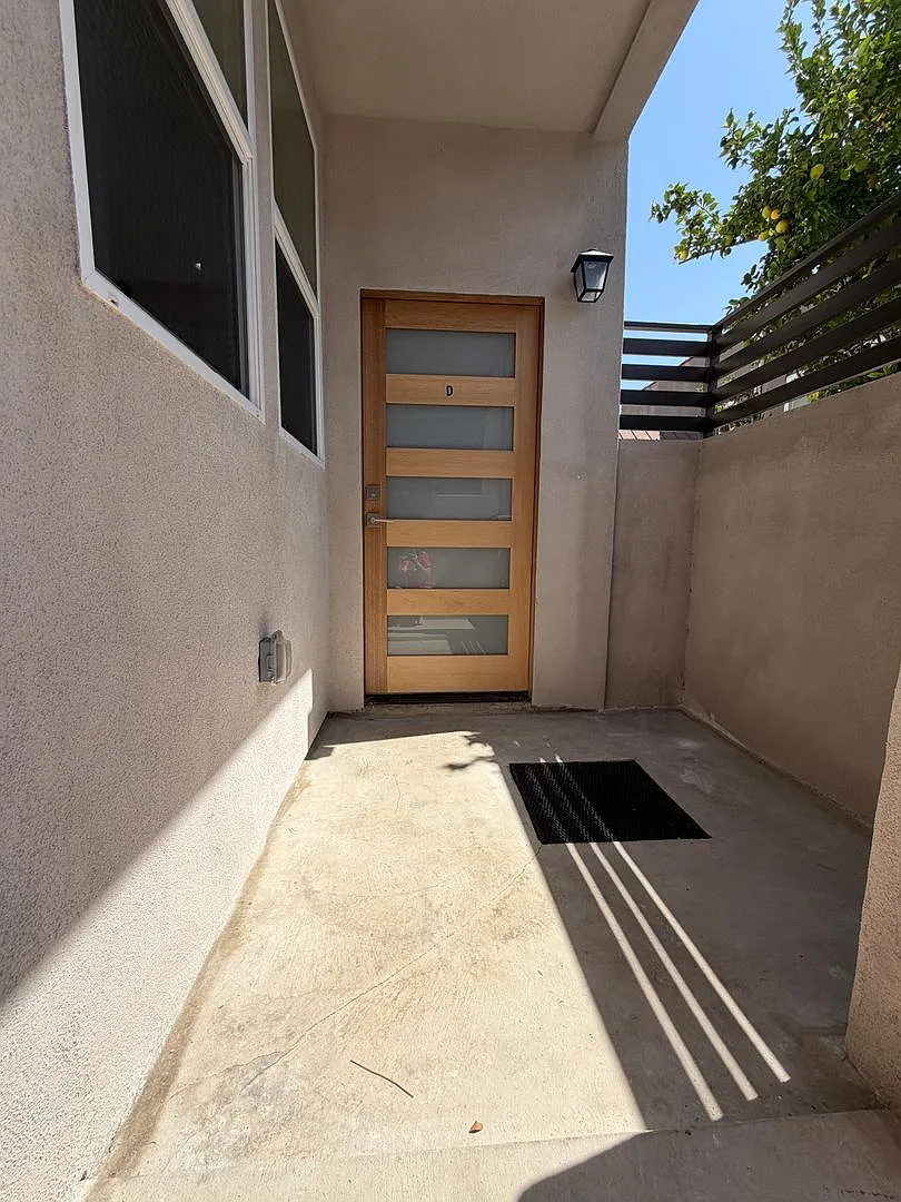 1045 Sonora Ave — Photo 3