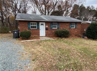 5011 Lansing Dr, Winston Salem, NC 27105