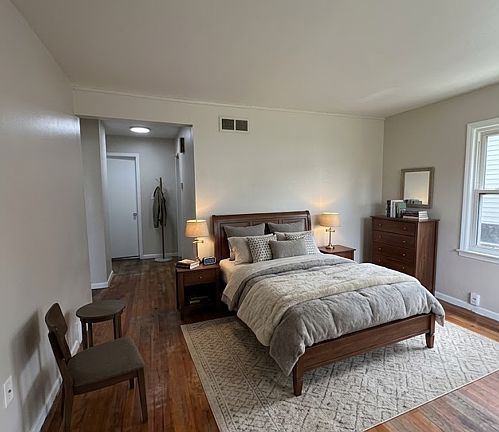 3rd image of 22844 Sharrow Ave