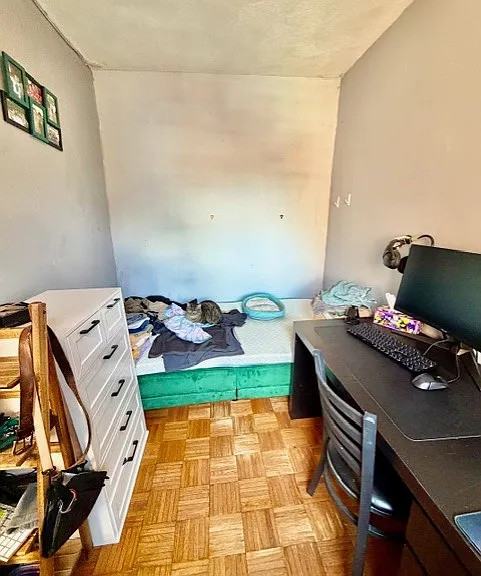 240 Hanover St #4 — Photo 3