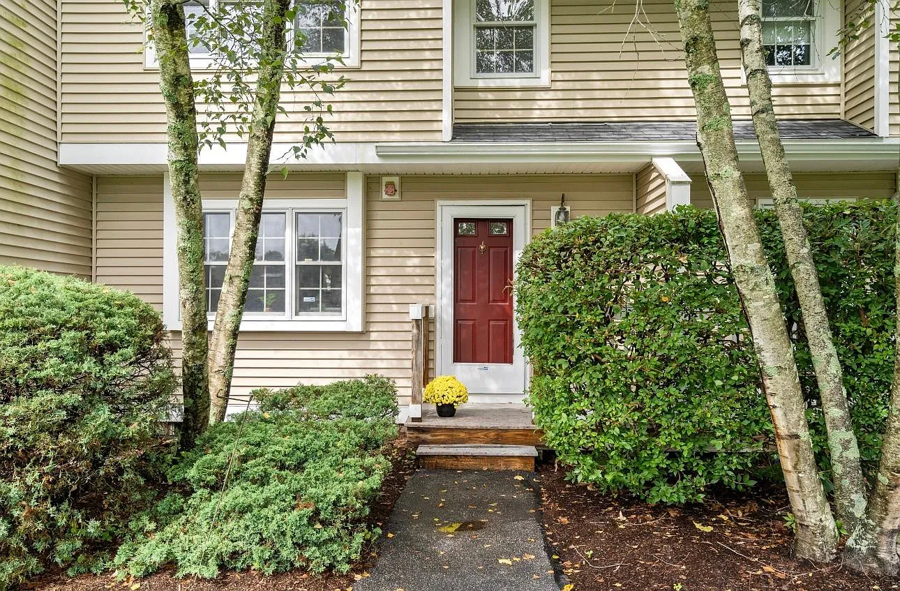 59 Linden St — Photo 3