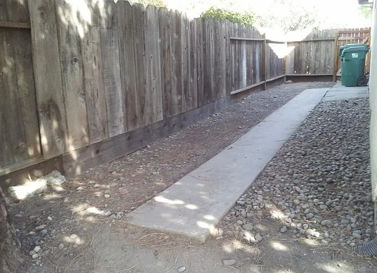 8209 Manhattan Dr — Photo 14