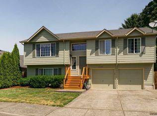 1389 Rushmore Ave N, Keizer, OR 97303