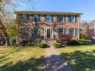 1081 Chinoe Rd, Lexington, KY 40502