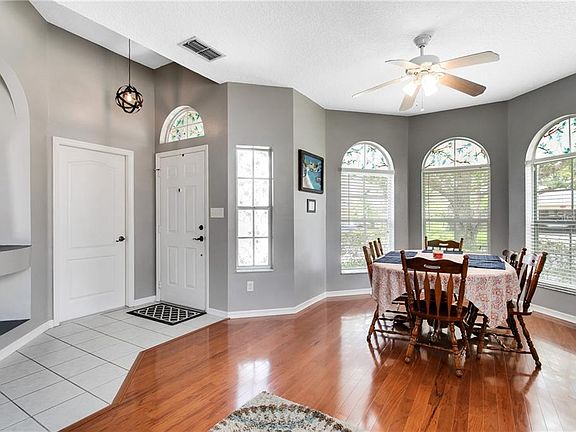 3rd image of 14809 Huntley Dr