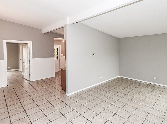 2nd image of 1530 Larry Ln