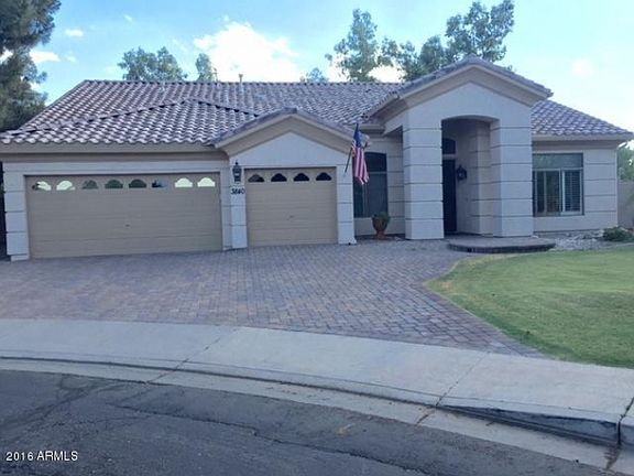 2nd image of 3840 S Vista Pl