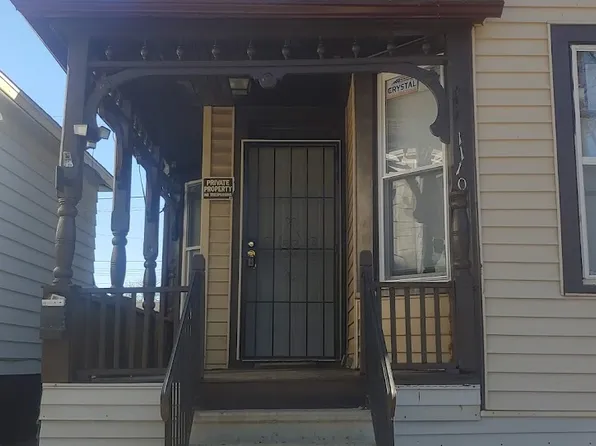 1110 S 17th St, Milwaukee, WI 53204
