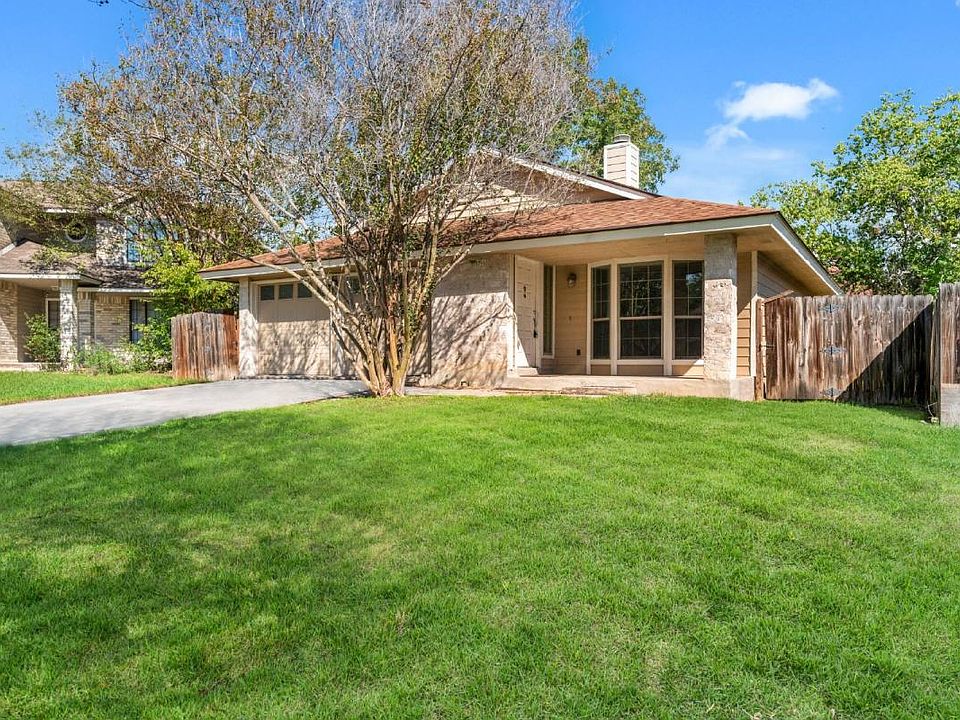 扁額　湖 5314 Lake Golden, San Antonio, TX 78244 | Zillow