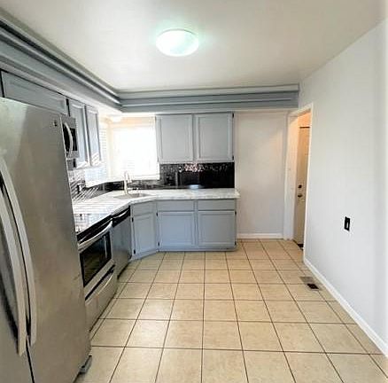 5th image of 25765 Ronald St