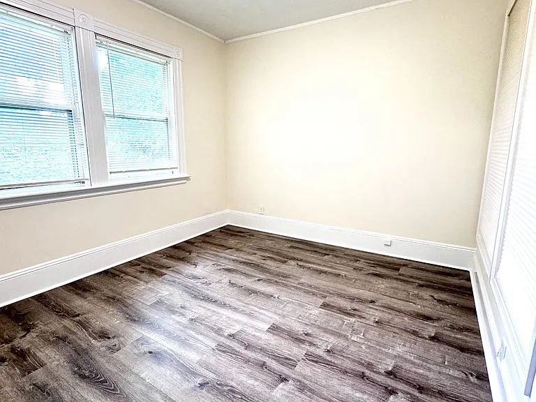 166 Irving St #3L — Photo 7