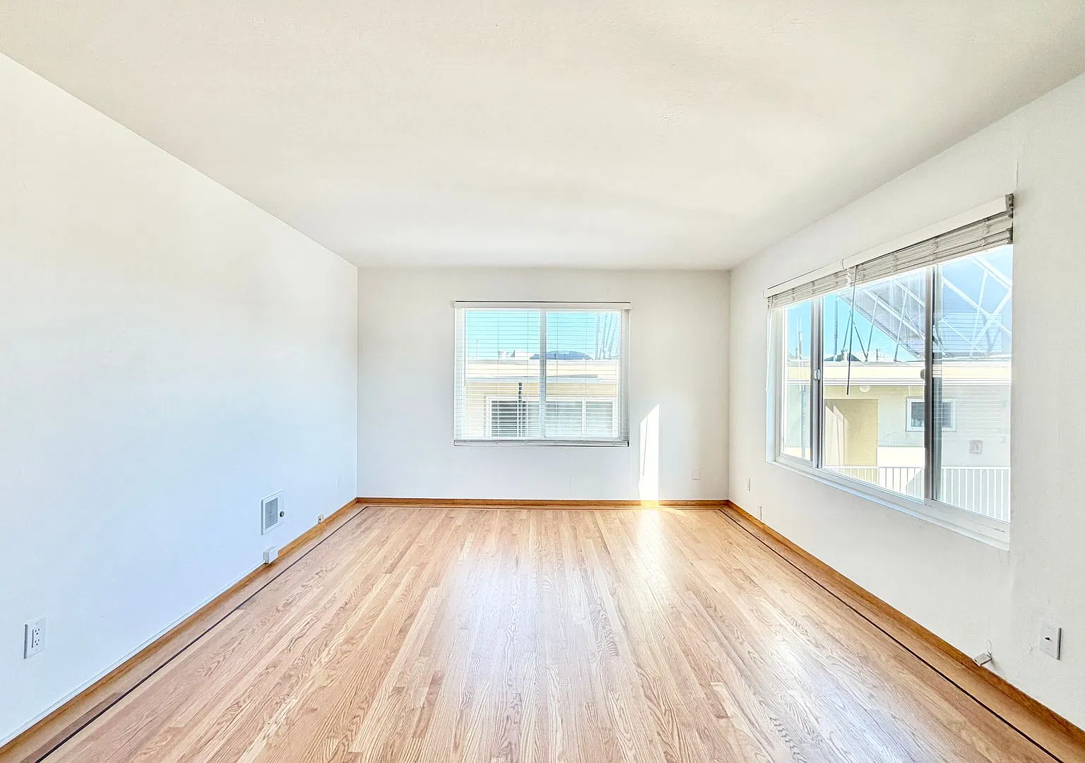 650 Alvarado Apartments — Photo 2