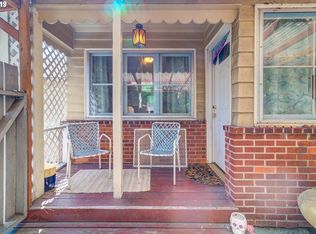 4005-4015 SE Cesar E Chavez Blvd, Portland, OR 97202