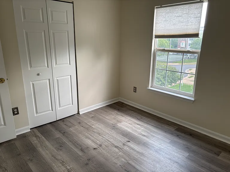 2453 Fox Stream Ln — Photo 19