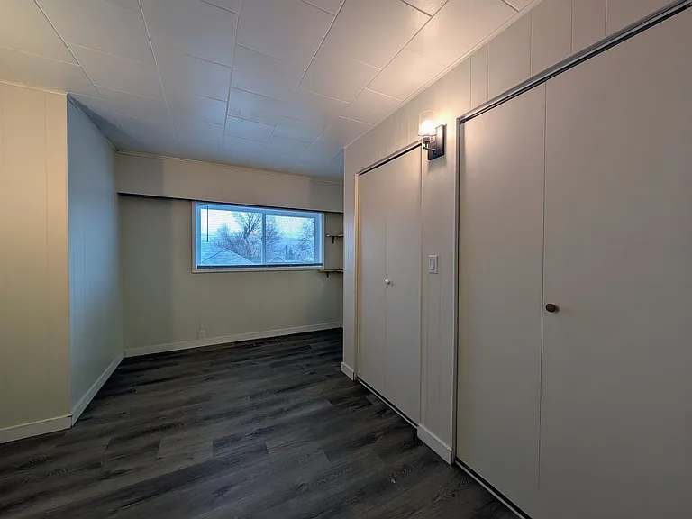 330 Roosevelt Ave — Photo 28