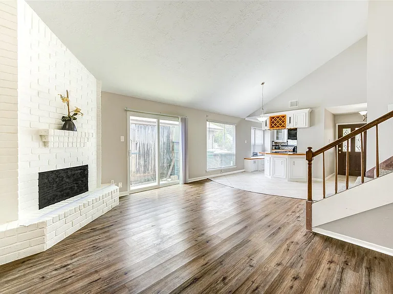 5255 Beaverbrook Dr — Photo 16