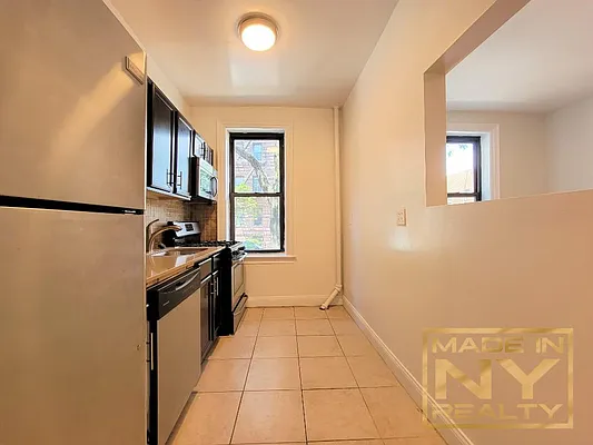 Rented by Made In NY Realty | media 8