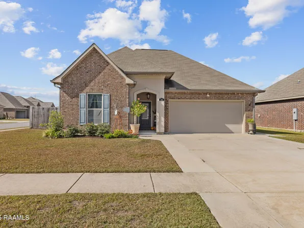 101 Saint Lucius St, Youngsville, LA 70592