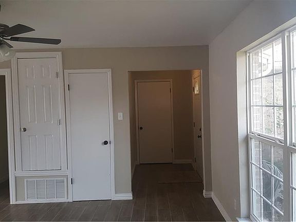 3rd image of 1622 Greywood Dr