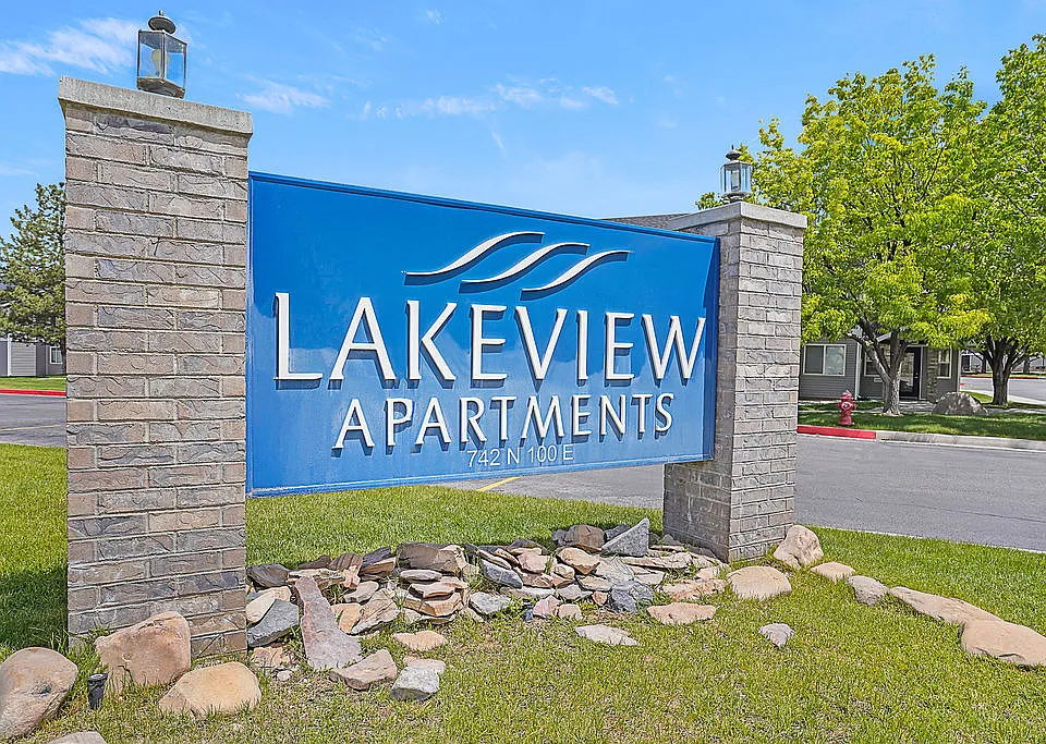Lakeview Apartments