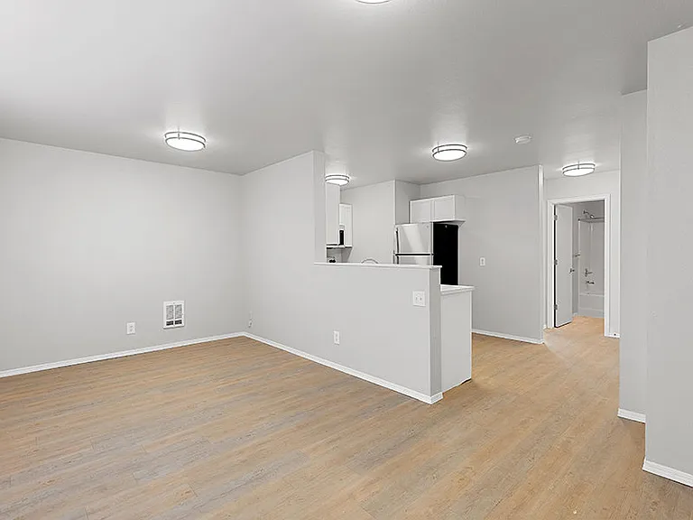 Grand Central Apartments — Photo 14