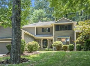 7 Hunters Cir, Lebanon, NJ 08833