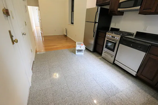 Rented by JM Preston Properties LLC | media 8