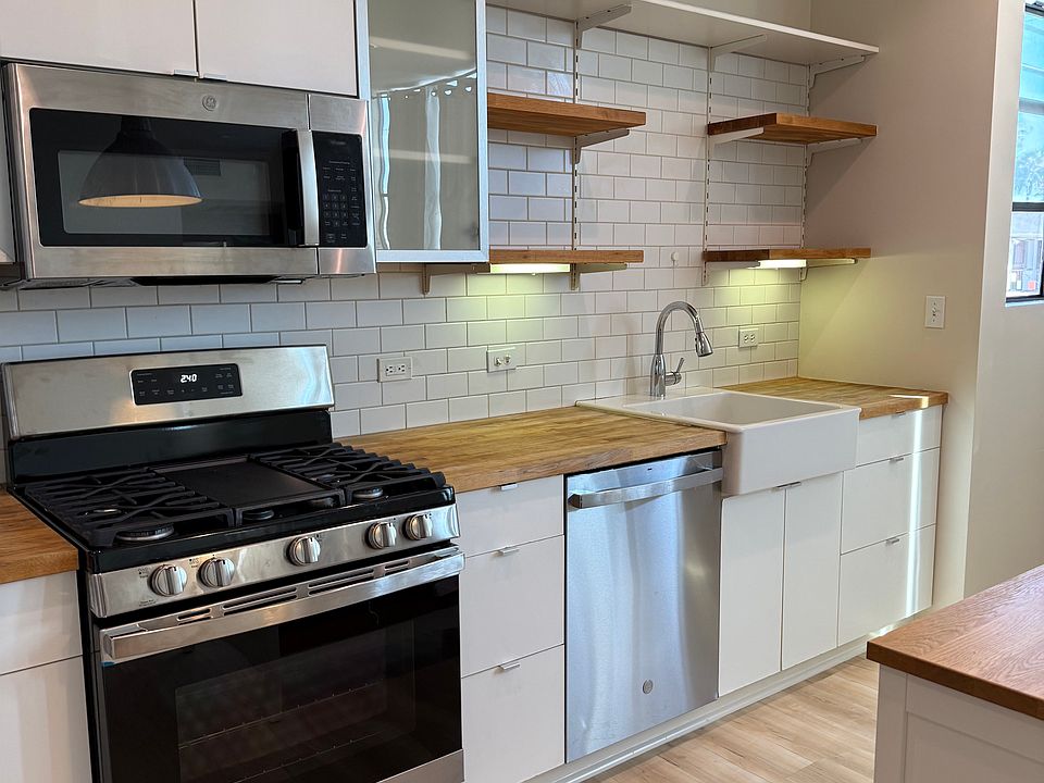 1st image of 2418 Polk Ave