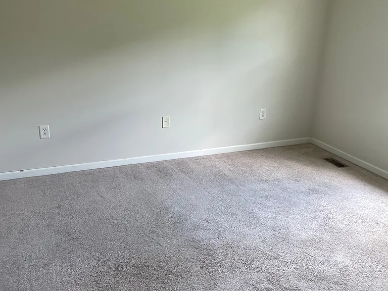 2121 Greenwood Dr S #400 — Photo 13