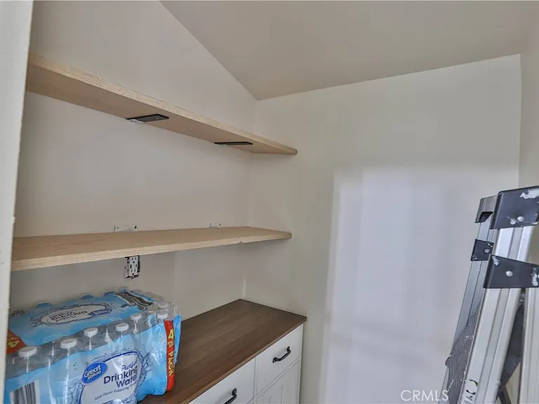 3031 Chestnut St — Photo 17