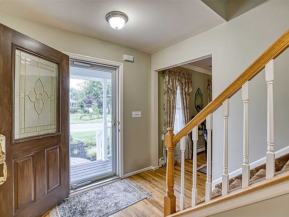 4th image of 468 Harrison Ave
