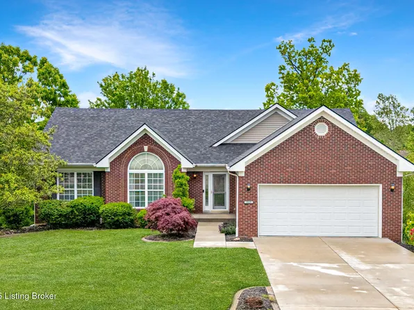 1613 E Crystal Dr, La Grange, KY 40031