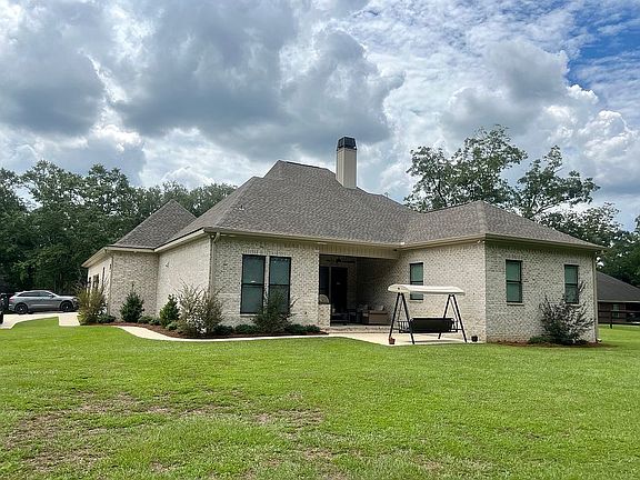 3rd image of 12564 Bell Creek Dr N