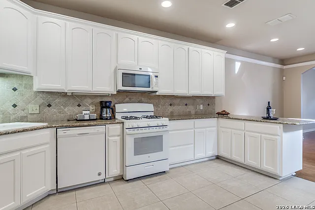 444 Herff St — Photo 7