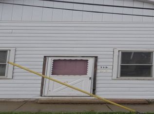 713 Gostlin St, Hammond, IN 46327