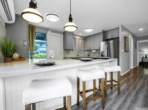 4185 Keanu St #33, Honolulu, HI 96816
