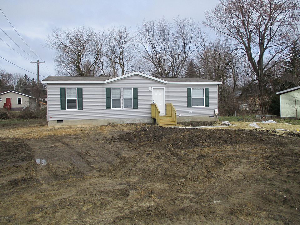 1st image of 322 Walter St