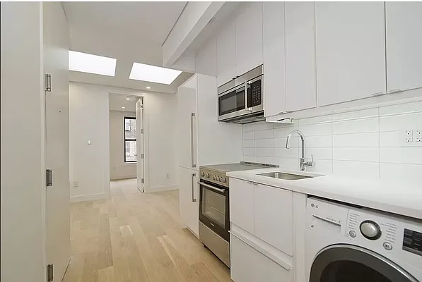 Rented by REAL New York | media 7