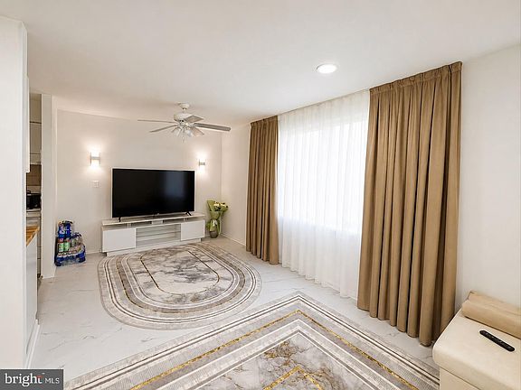 4th image of 10214 Bustleton Ave