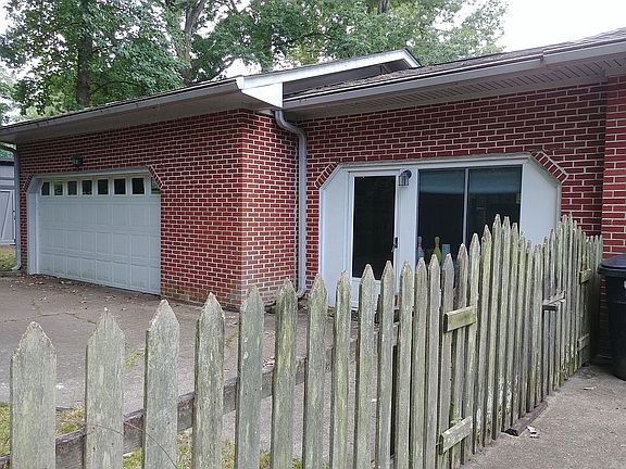 5th image of 5005 Wellston Ct